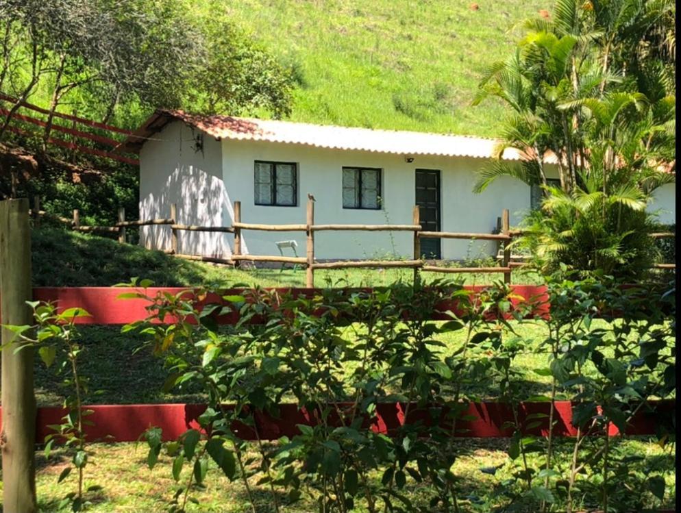 Vila Vivenda Dos Guaranys -Um Projeto Ecologico - Casa Conservatória Exteriér fotografie